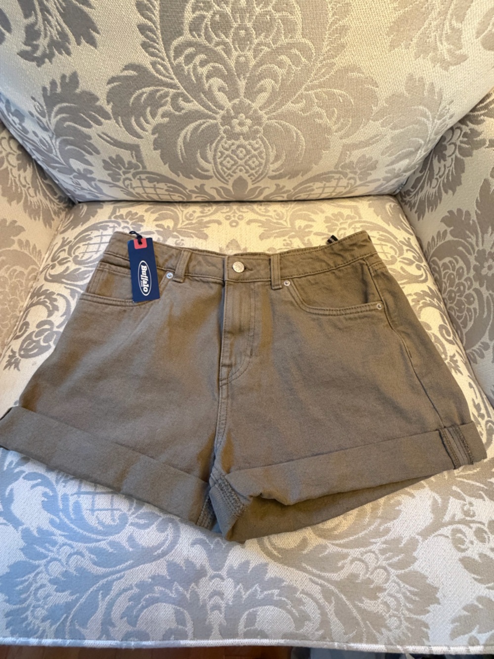 NWT Buffalo Jeans Shorts High Rise 5 pockets Women Size 28